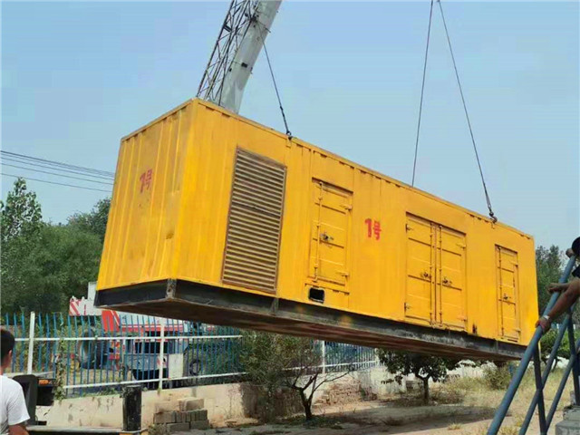 龙湾镇300KW柴油发电机组油耗是多少？