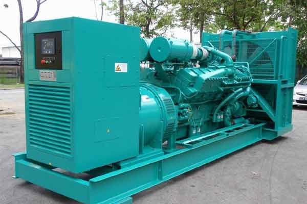 龙湾镇柴油发电机组电压不稳定怎样维修？