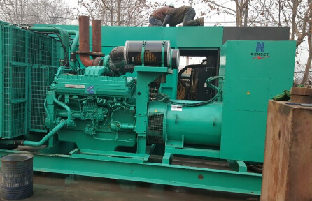 龙湾镇发电机组如何判断水冷式机油散热器内部是否需要清洗？